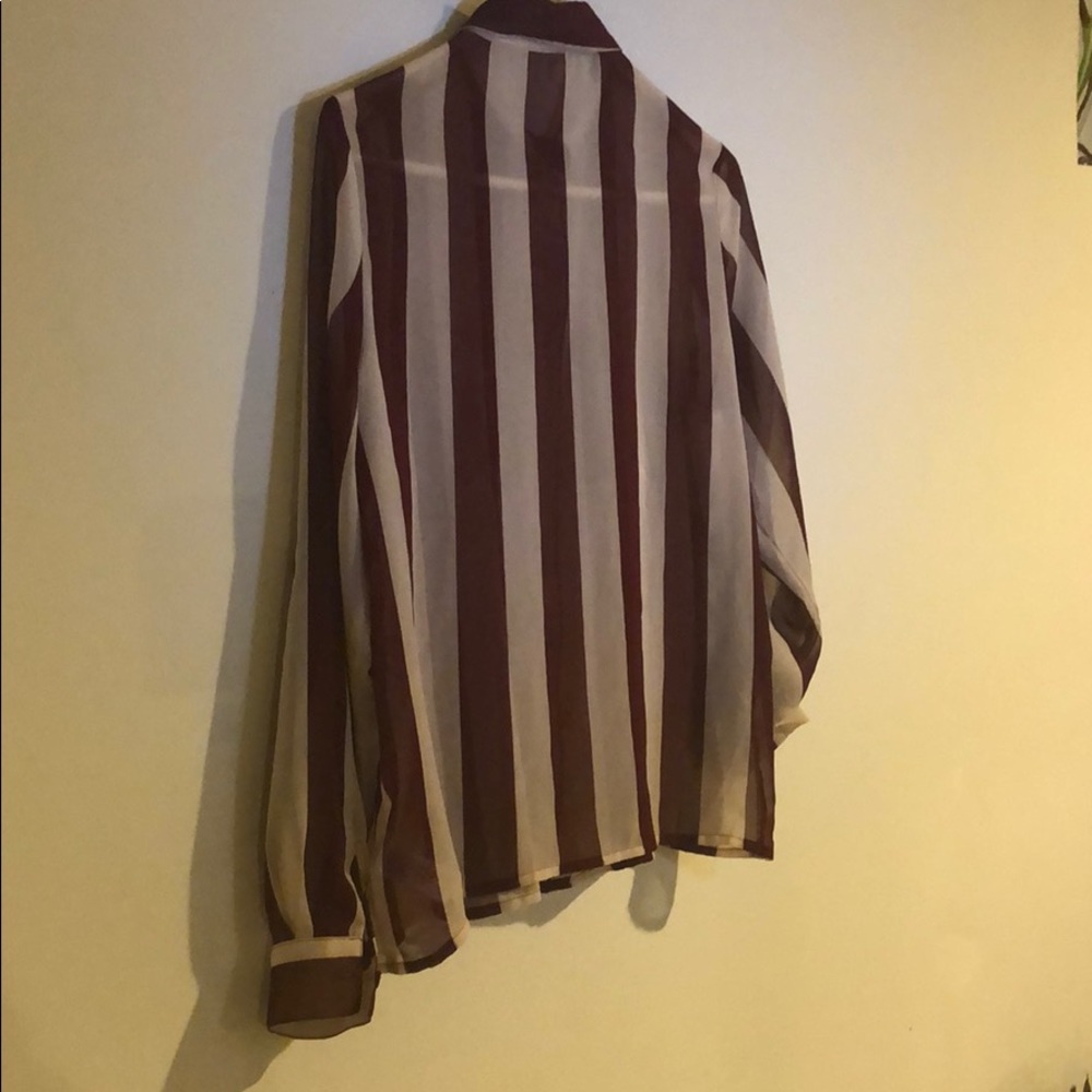 Button Down - Picture 5 of 5